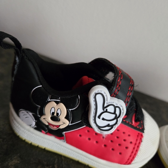 Disney Mickey Mouse Baby Red and Black Shoes - Picture 8 of 13